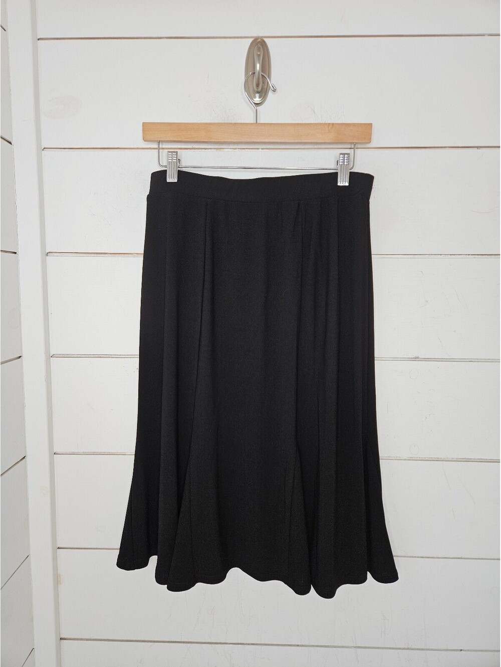 NWOT Susan Graver Liquid Knit small black midi trumpet skirt